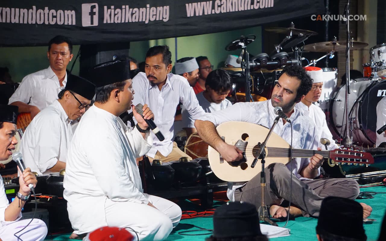 Mr Nasser bersama KiaiKanjeng